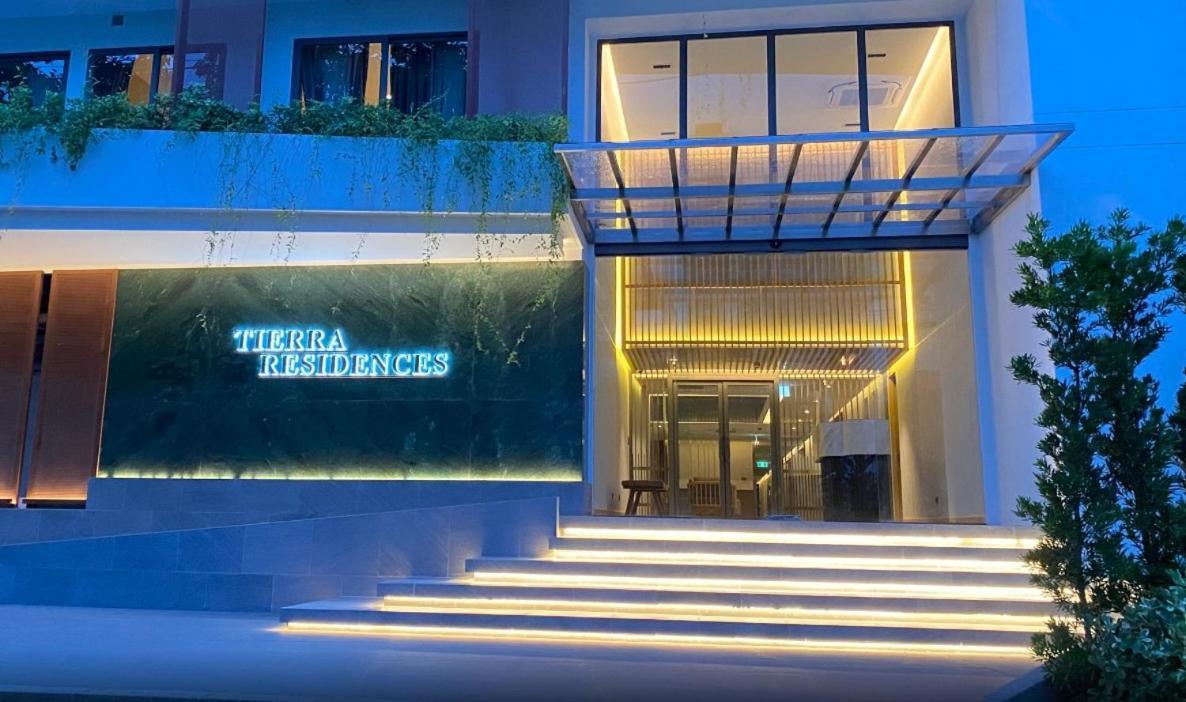 Tierra Residences Bangkok Buitenkant foto